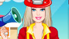 Vestir a Barbie de bombero
