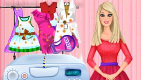 Barbie lava la ropa